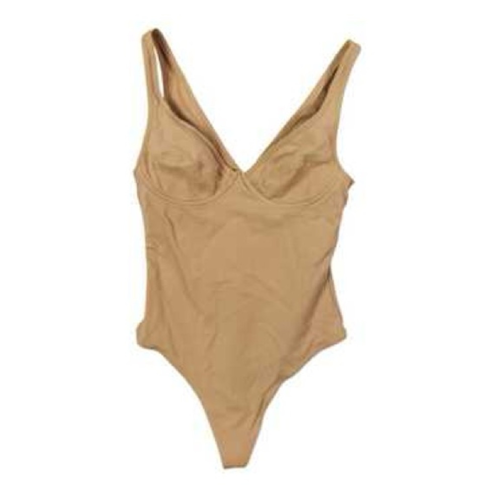 THE GROUP | Babaton‎ V Bodysuit